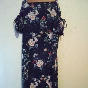 Black cap sleeve tie shoulder mini dress